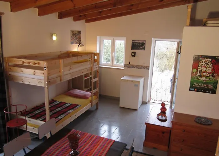 Хостел Da Silva Surfcamp Арея-Бранка