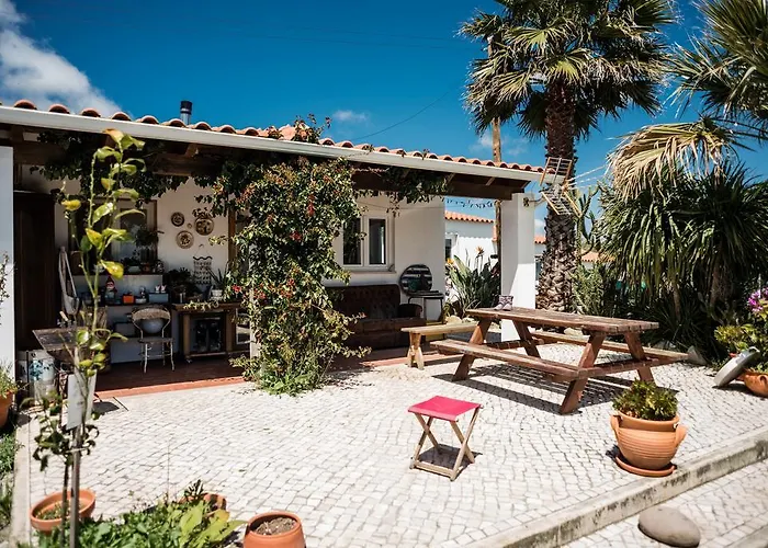 Хостел Da Silva Surfcamp Арея-Бранка